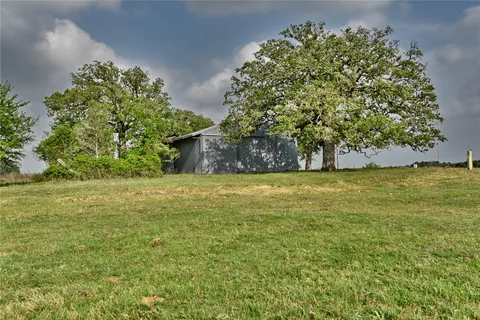 $700,000 | 141 St Giddings Tx 78942, Giddings, TX 78942