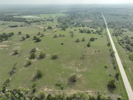 $700,000 | 141 St Giddings Tx 78942, Giddings, TX 78942