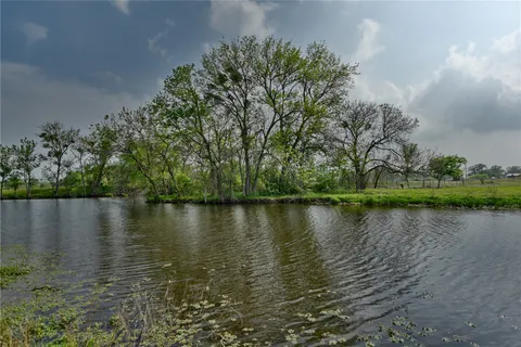 $700,000 | 141 St Giddings Tx 78942, Giddings, TX 78942