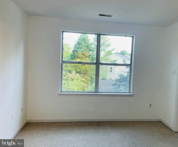 $2,500 | 10010 Vanderbilt Circle, Unit 119, Rockville, MD 20850