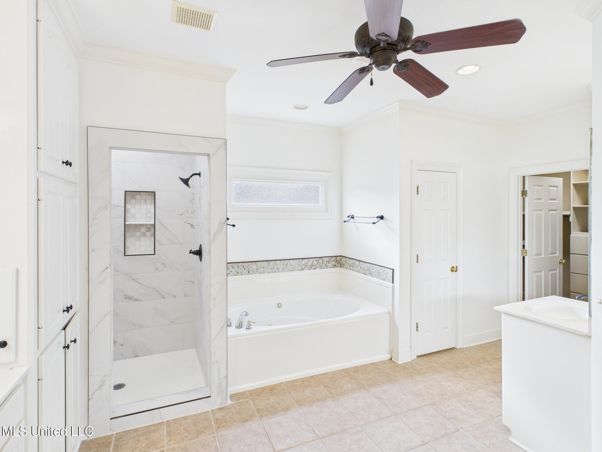 112 Woodsong Way Madison, MS 39110 - Photo 17 of 38 CAM02761G0-PR0046-STILL016