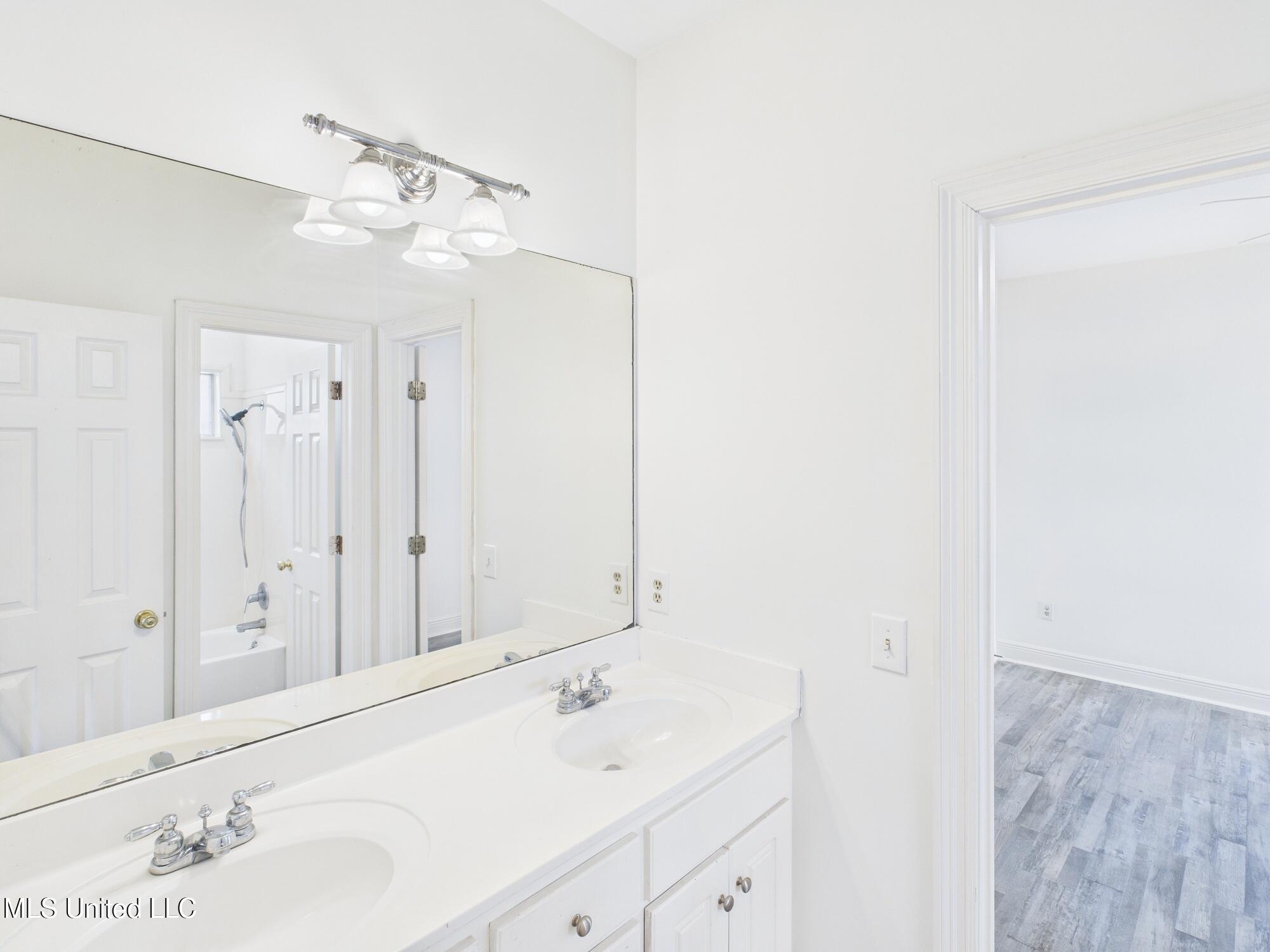 112 Woodsong Way Madison, MS 39110 - Photo 30 of 38 CAM02761G0-PR0046-STILL029