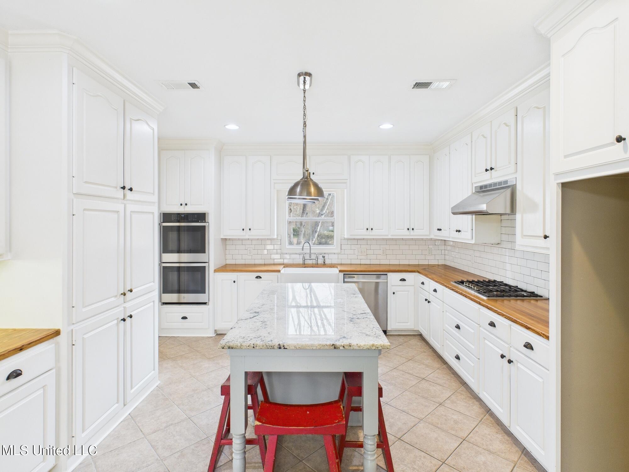 112 Woodsong Way Madison, MS 39110 - Photo 8 of 38 CAM02761G0-PR0046-STILL007