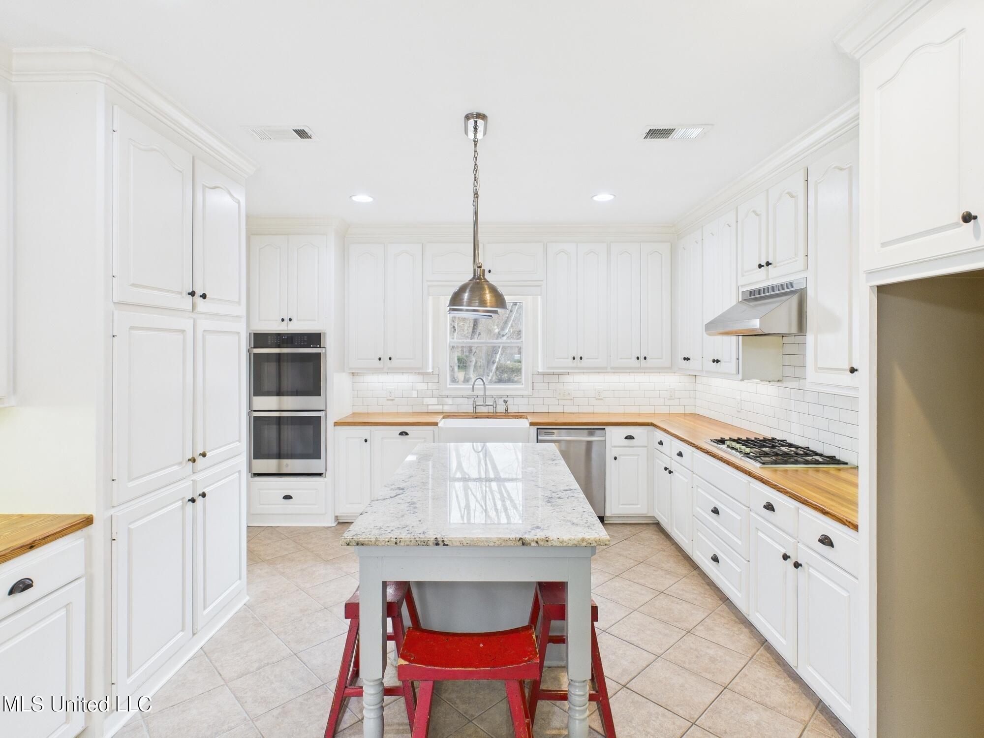 112 Woodsong Way Madison, MS 39110 - Photo 9 of 38 CAM02761G0-PR0046-STILL008