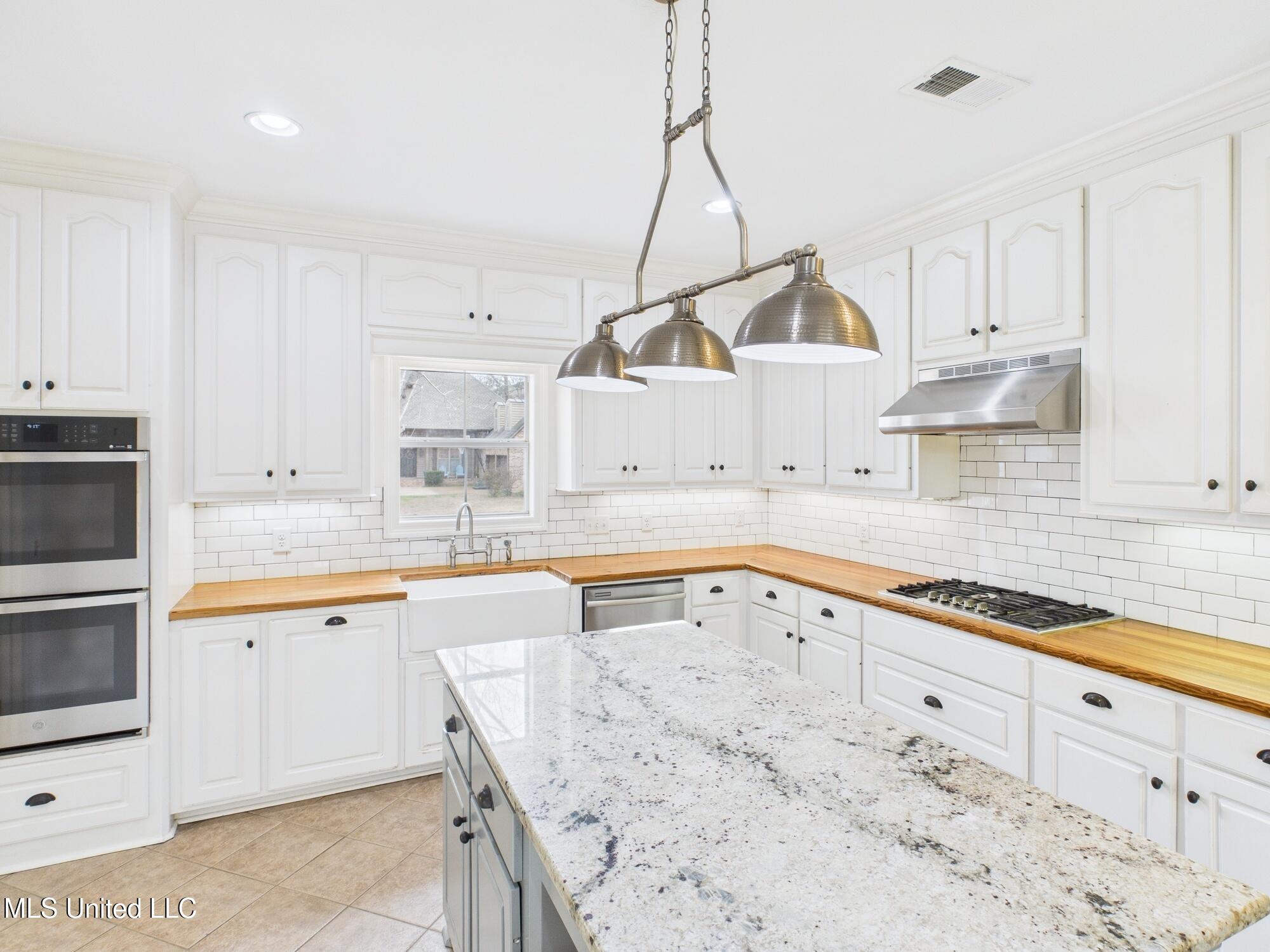 112 Woodsong Way Madison, MS 39110 - Photo 10 of 38 CAM02761G0-PR0046-STILL009