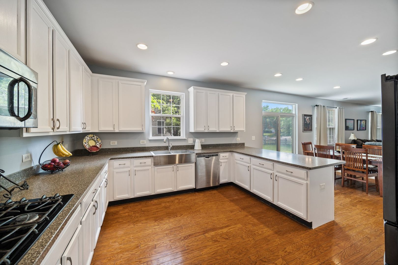 1616 Sutton Place Bolingbrook, IL 60490 - Photo 12 of 45