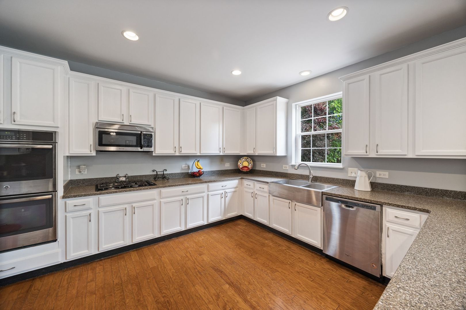 1616 Sutton Place Bolingbrook, IL 60490 - Photo 13 of 45