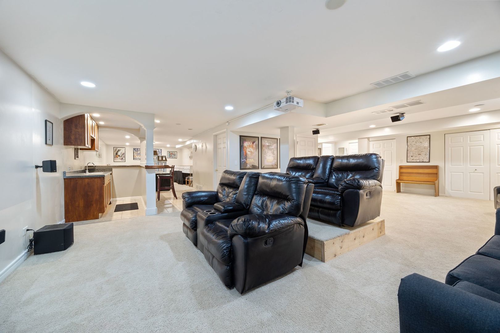 1616 Sutton Place Bolingbrook, IL 60490 - Photo 32 of 45