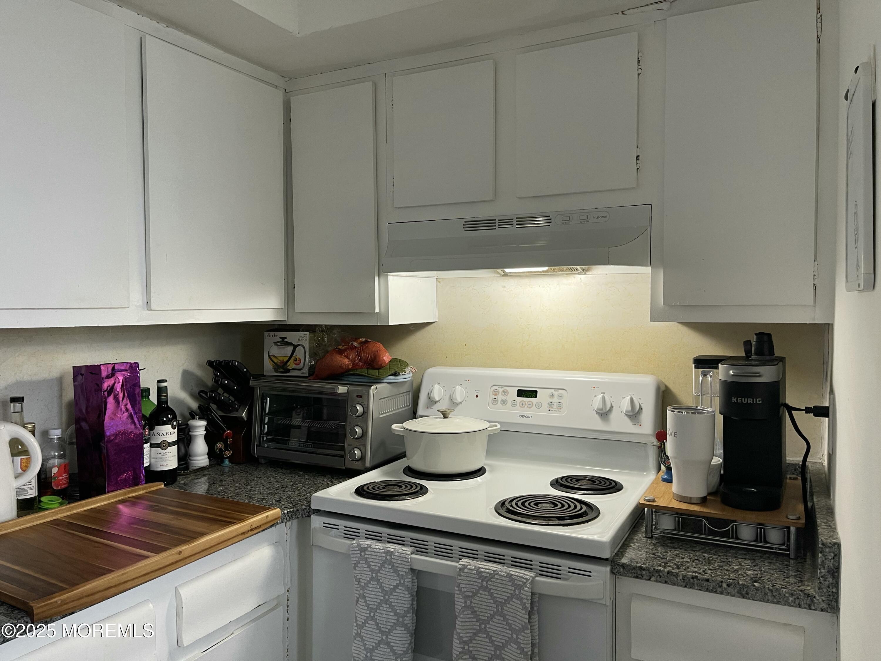 236 Sawmill Road, Unit B Brick, NJ 08724 - Photo 4 of 21 IMG_5109