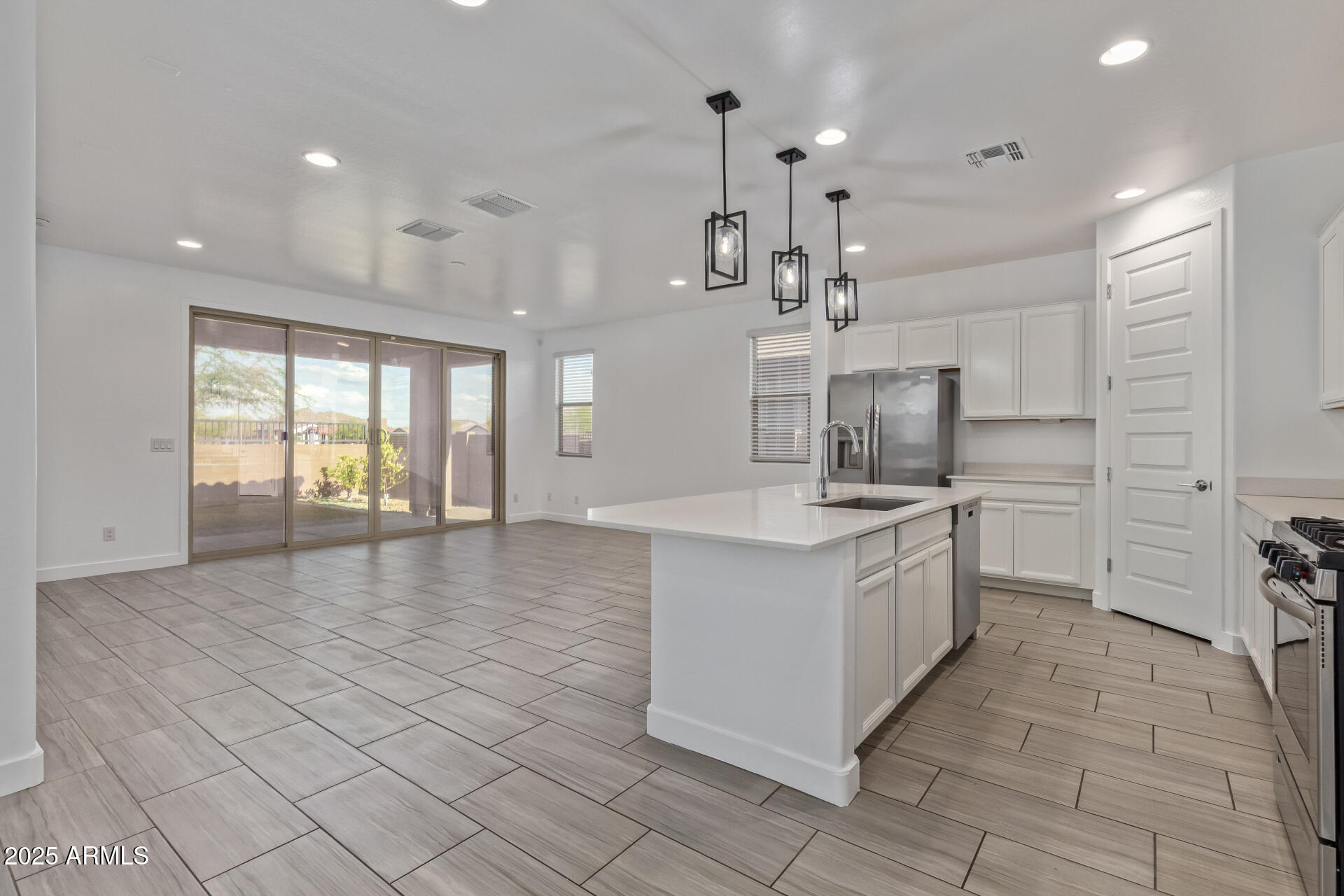 2665 South Prospector Point Road Apache Junction, AZ 85119 - Photo 14 of 35 14-Prospector