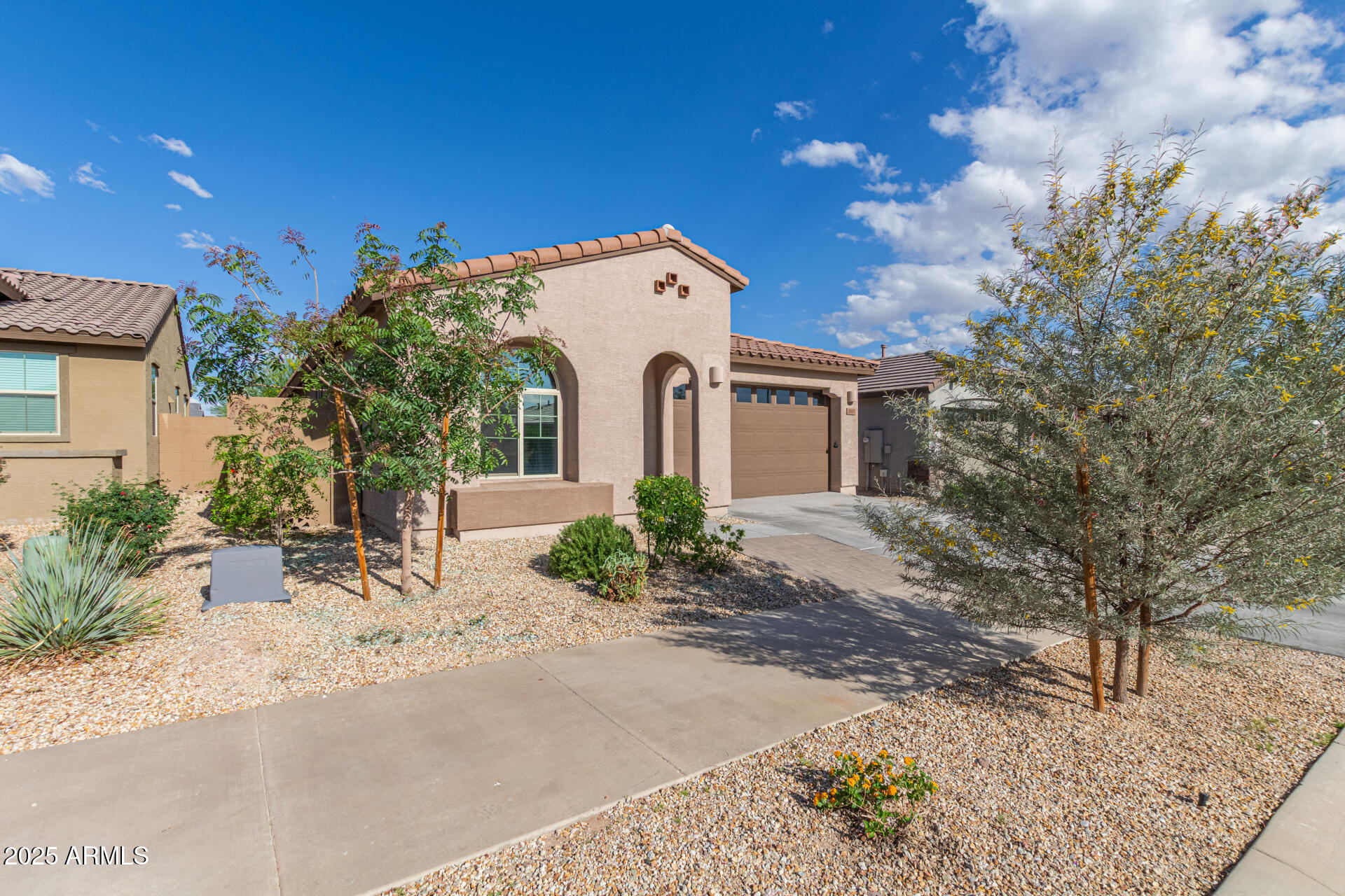 2665 South Prospector Point Road Apache Junction, AZ 85119 - Photo 3 of 35 03-Prospector