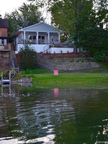 10510 Monticello Road Pinckney, MI 48169 - Photo 2 of 34