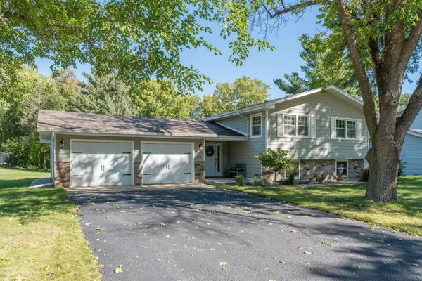 $359,500 | 204 Viking Drive, Mankato, MN 56001