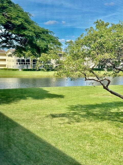 69 Dorset B Boca Raton, FL 33434 - Photo 14 of 25 a view of a garden with an outdoor space