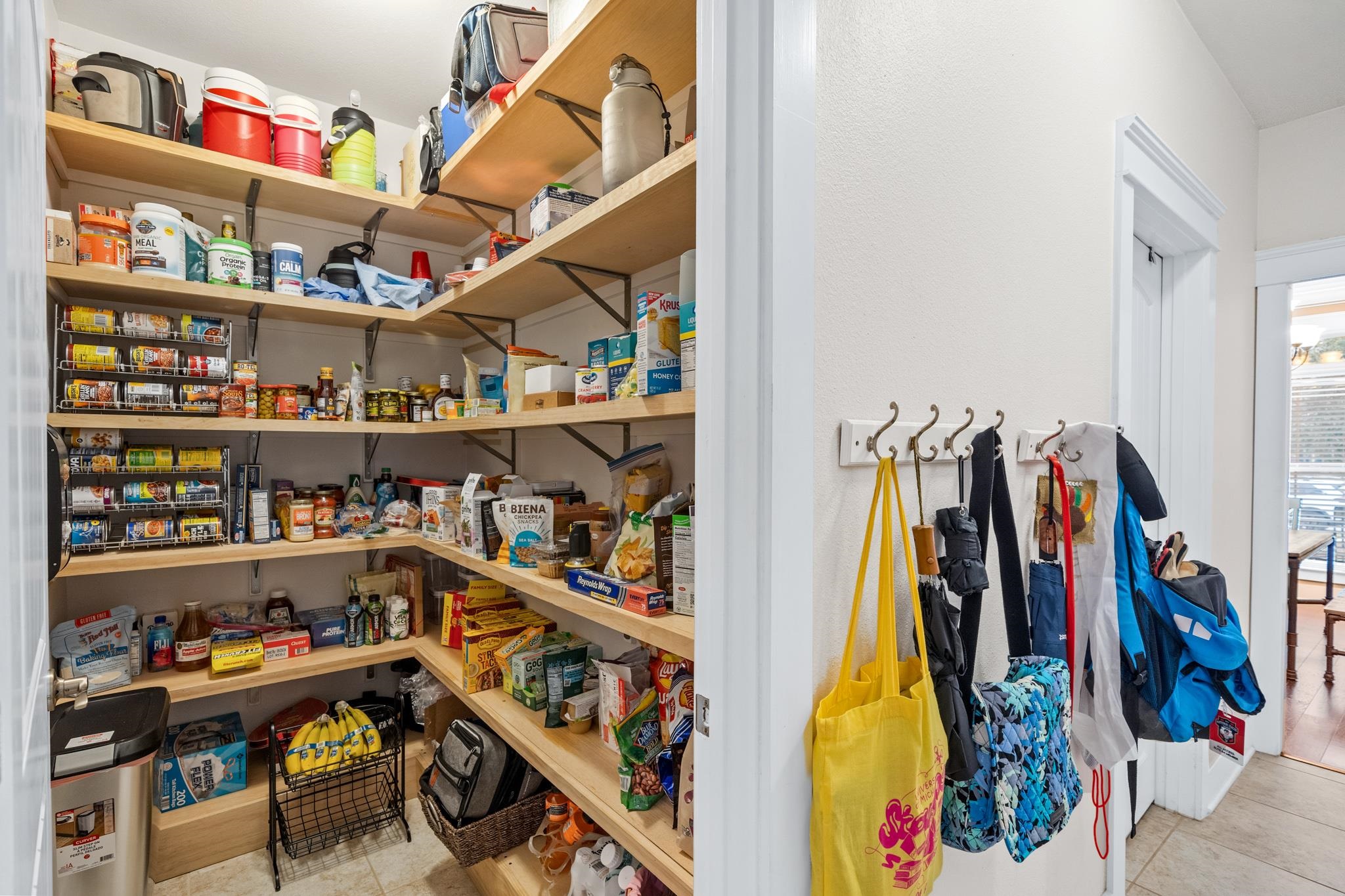 136 Stratford Street Fairhope, AL 36532 - Photo 12 of 37 Walk-in pantry