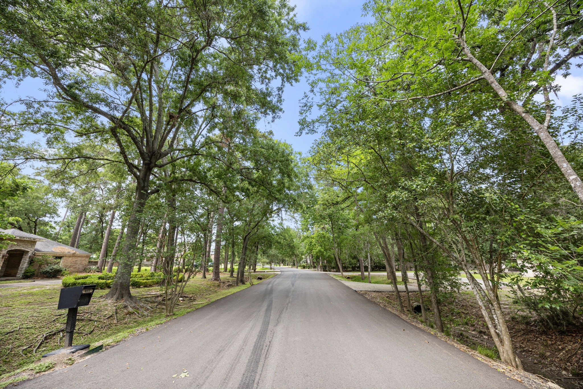 417 Rancho Bauer Drive Houston, TX 77079 - Photo 8 of 10