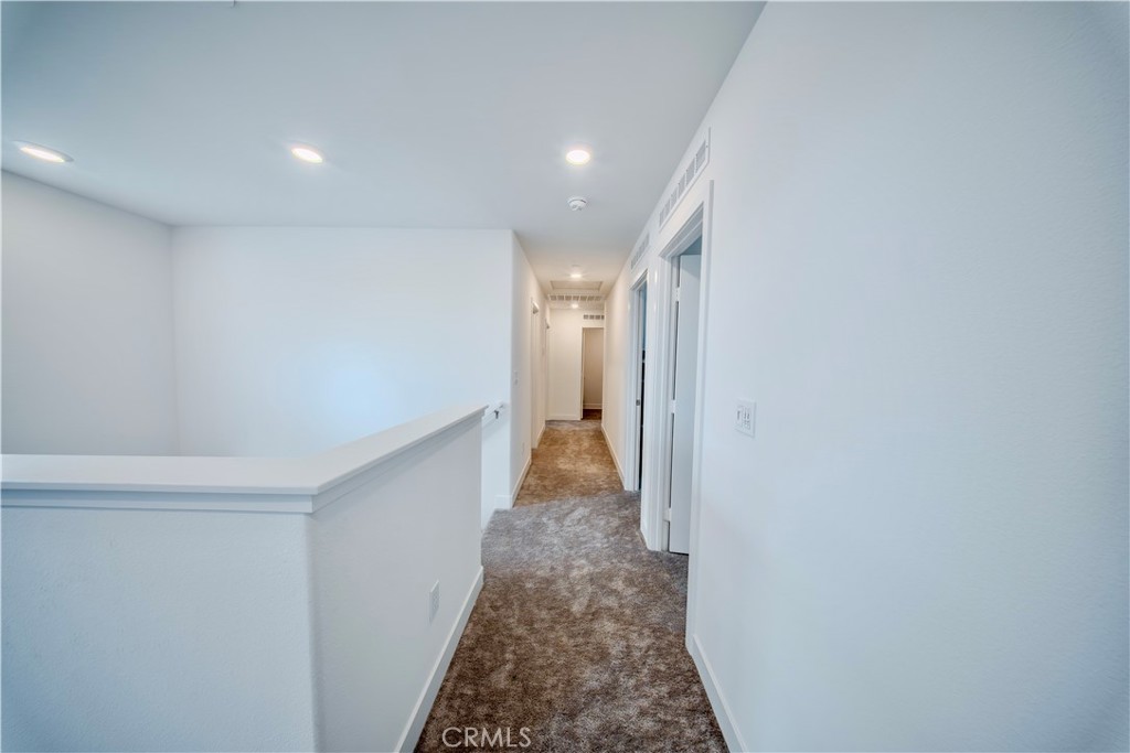 364 Castaic Way Rialto, CA 92377 - Photo 33 of 73