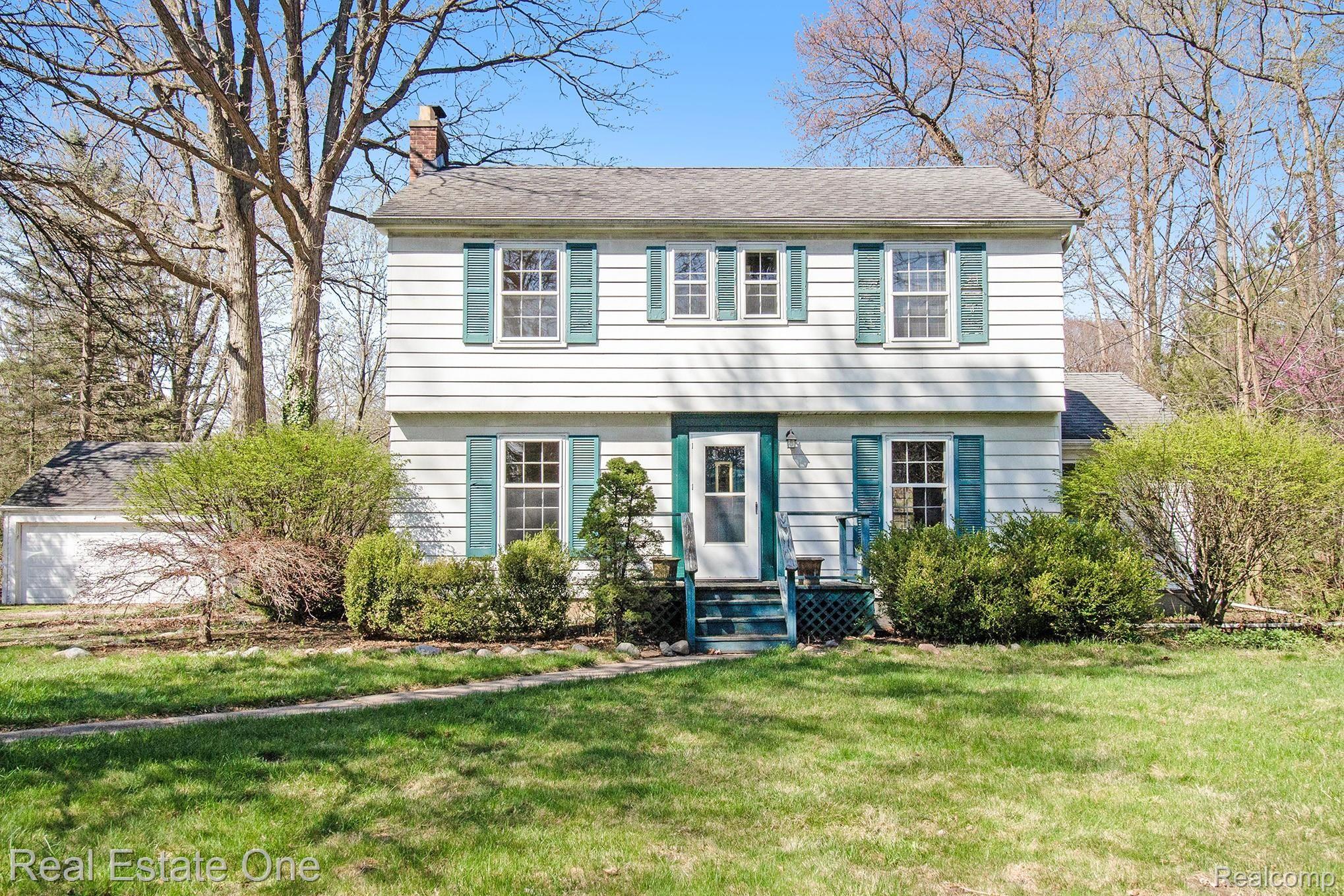 16965 Merriman Road Livonia, MI 48154 - Photo 1 of 34 IMG_6700.jpg