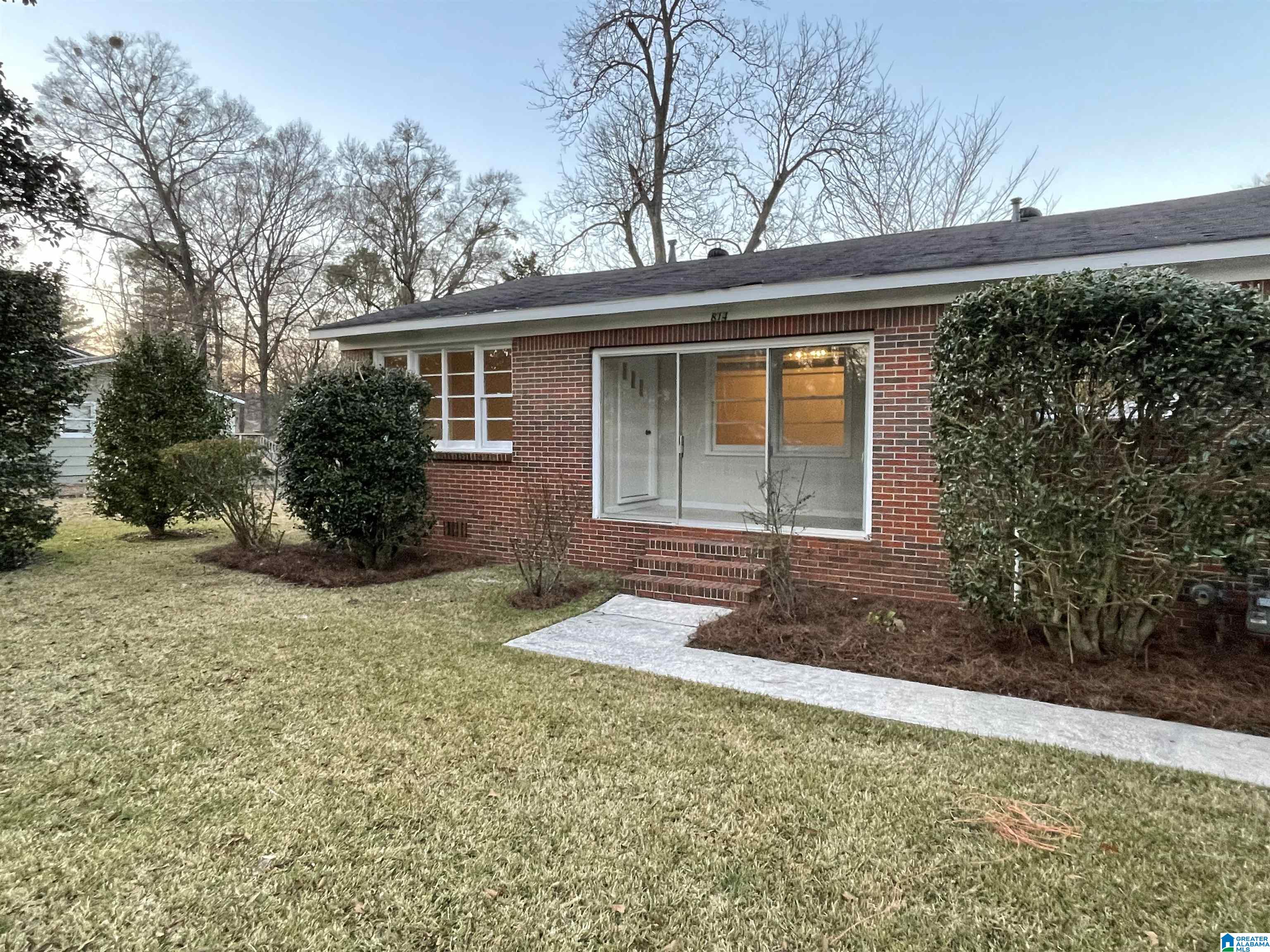 814 5th Avenue Southwest Alabaster, AL 35007 - Photo 2 of 21