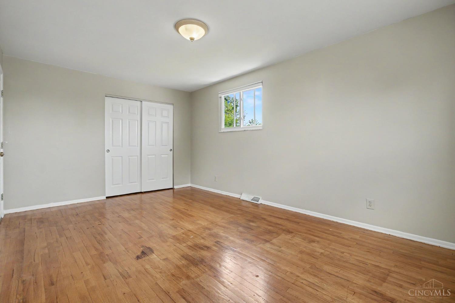 8493 Cheviot Road Cincinnati, OH 45247 - Photo 15 of 29
