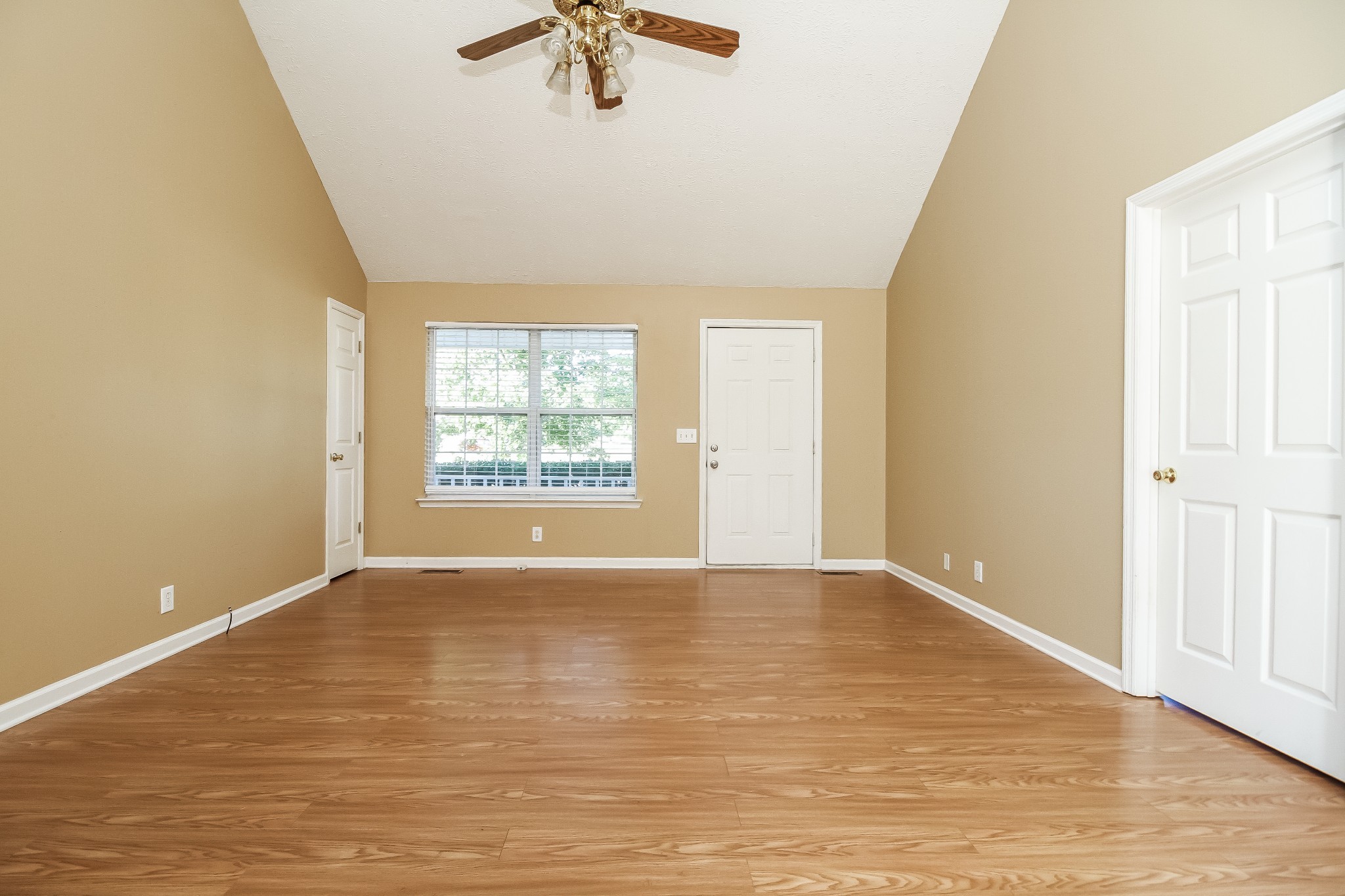 3561 Telescope Trace Murfreesboro, TN 37127 - Photo 3 of 16