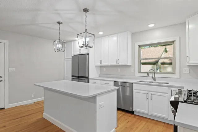 $334,900 | 1101 East Pin Oak Drive, Mahomet, IL 61853