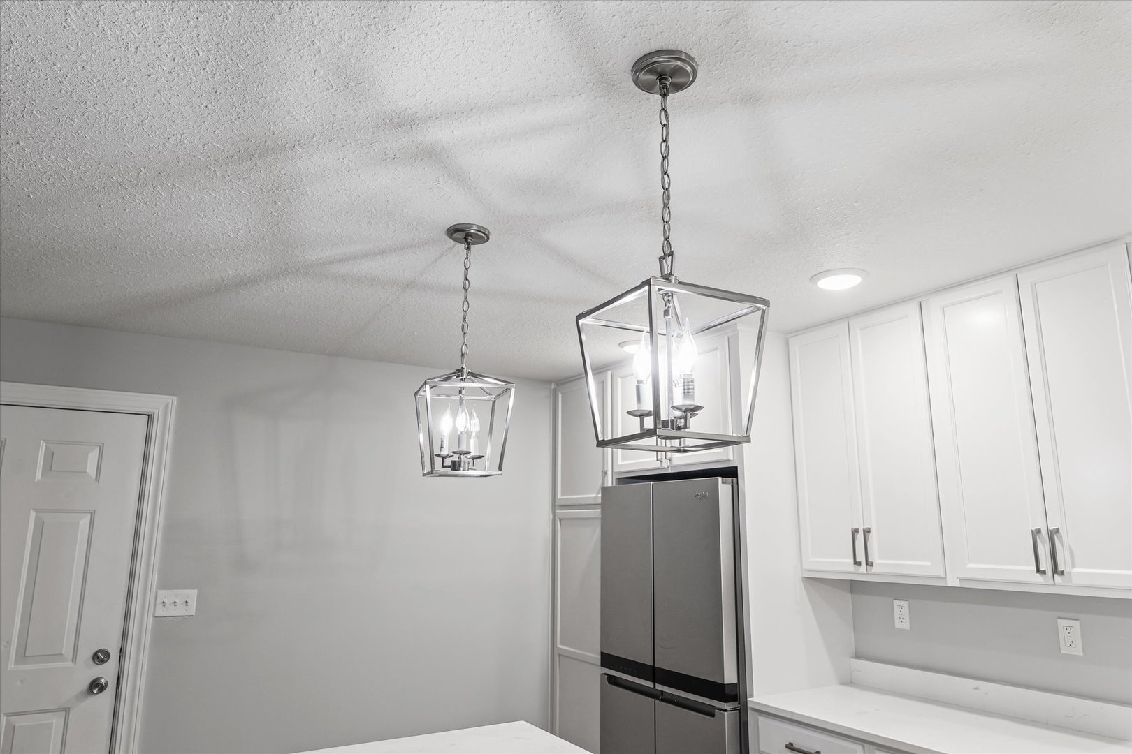 1101 East Pin Oak Drive Mahomet, IL 61853 - Photo 23 of 57 a view of a chandelier fan and entryway