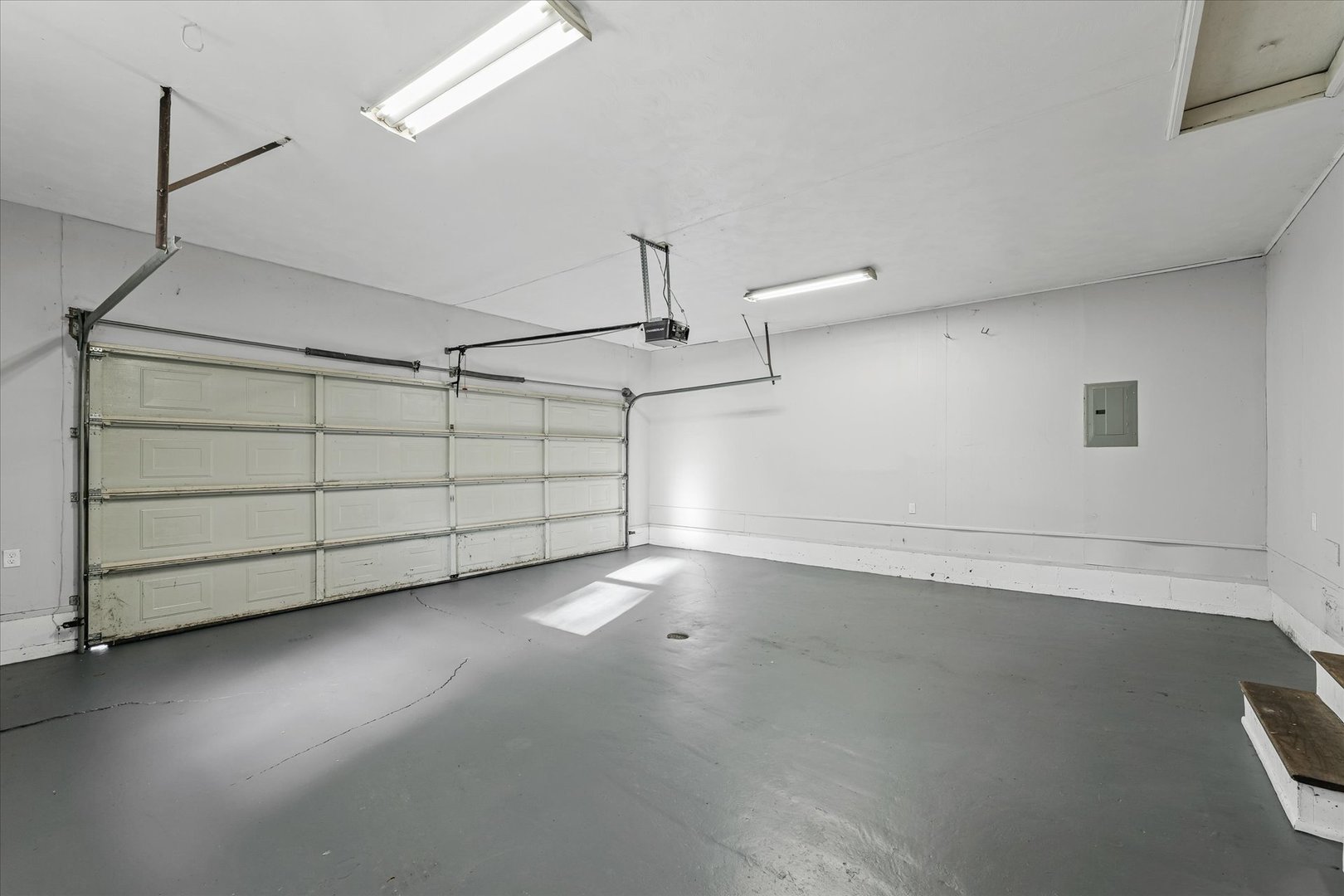 1101 East Pin Oak Drive Mahomet, IL 61853 - Photo 49 of 57 a view of a room with an empty space