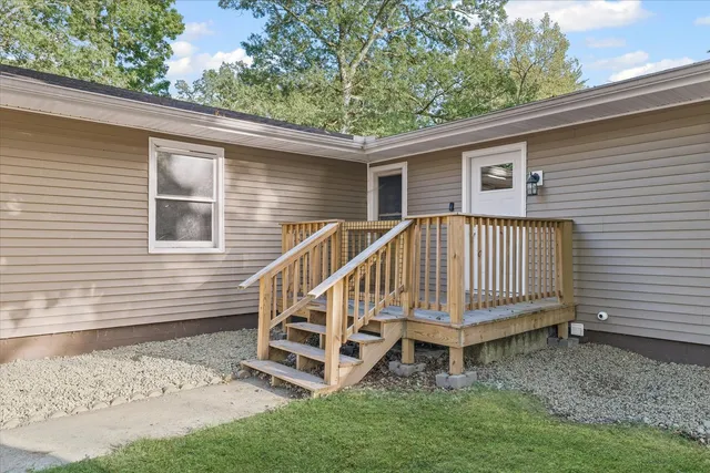 $334,900 | 1101 East Pin Oak Drive, Mahomet, IL 61853