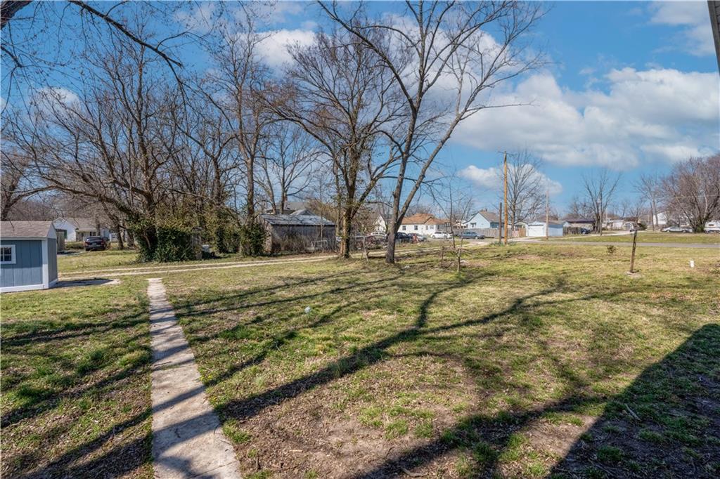 304 Chestnut Street La Monte, MO 65337 - Photo 51 of 64