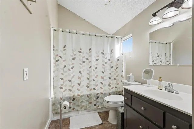 $349,950 | 709 Feldspar Street, Kearney, MO 64060