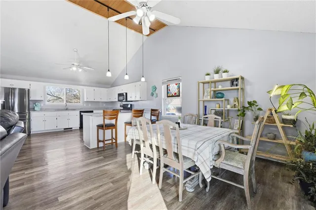 $349,950 | 709 Feldspar Street, Kearney, MO 64060