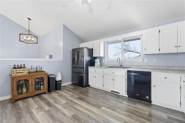 $349,950 | 709 Feldspar Street, Kearney, MO 64060