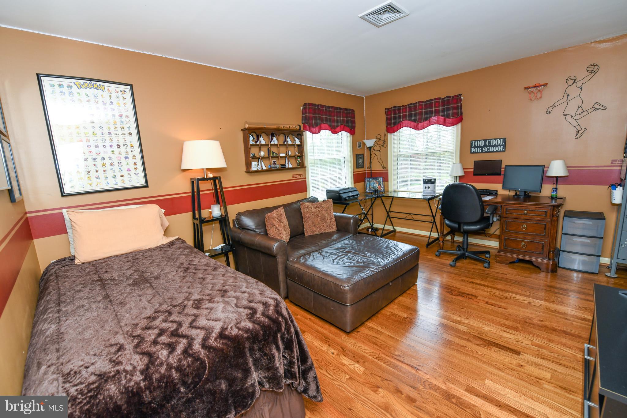 1413 Huntingdon Road Abington, PA 19001 - Photo 23 of 38