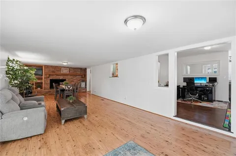 $350,000 | 1001 North Walker Lane, Olathe, KS 66061
