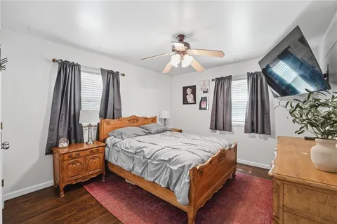 $350,000 | 1001 North Walker Lane, Olathe, KS 66061