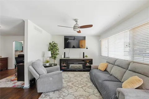 $350,000 | 1001 North Walker Lane, Olathe, KS 66061