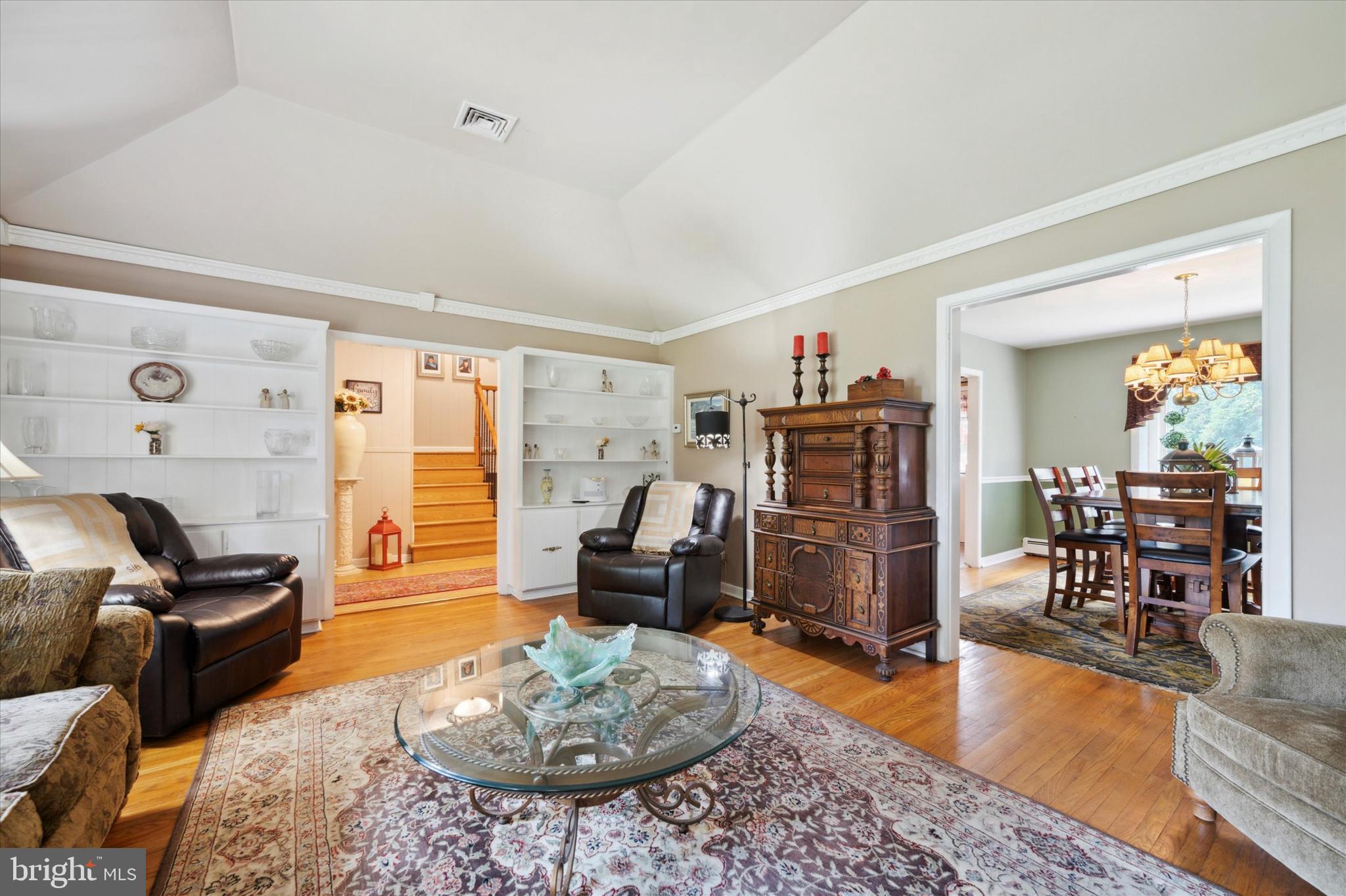 110 Bella Drive Broomall, PA 19008 - Photo 8 of 35 Living Room w/Trey ceiling