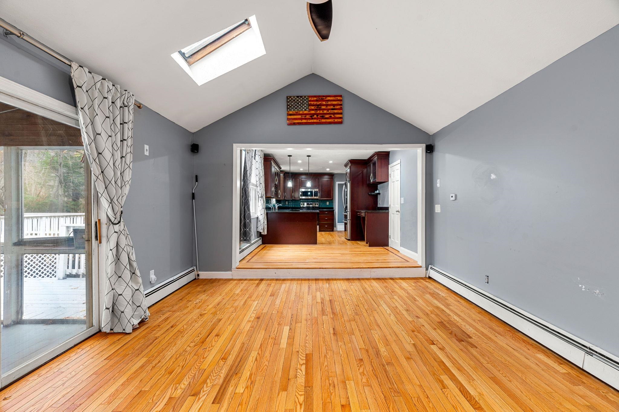 18 Lorri Road Derry, NH 03038 - Photo 14 of 37