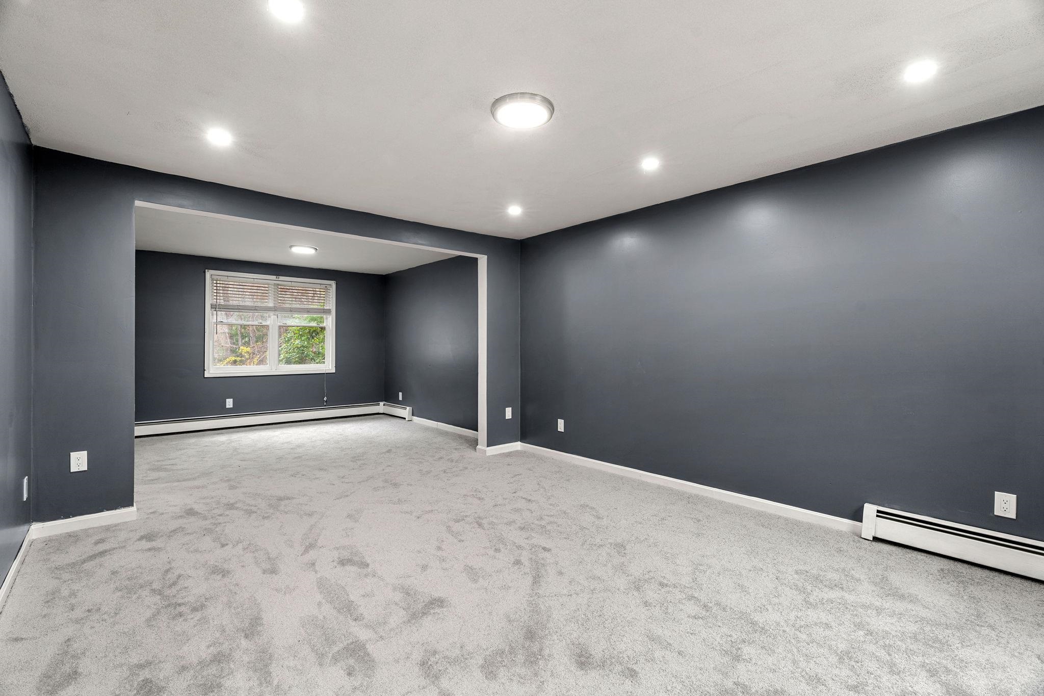 18 Lorri Road Derry, NH 03038 - Photo 15 of 37