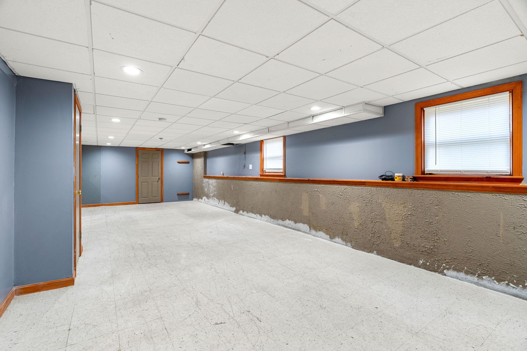 18 Lorri Road Derry, NH 03038 - Photo 34 of 37