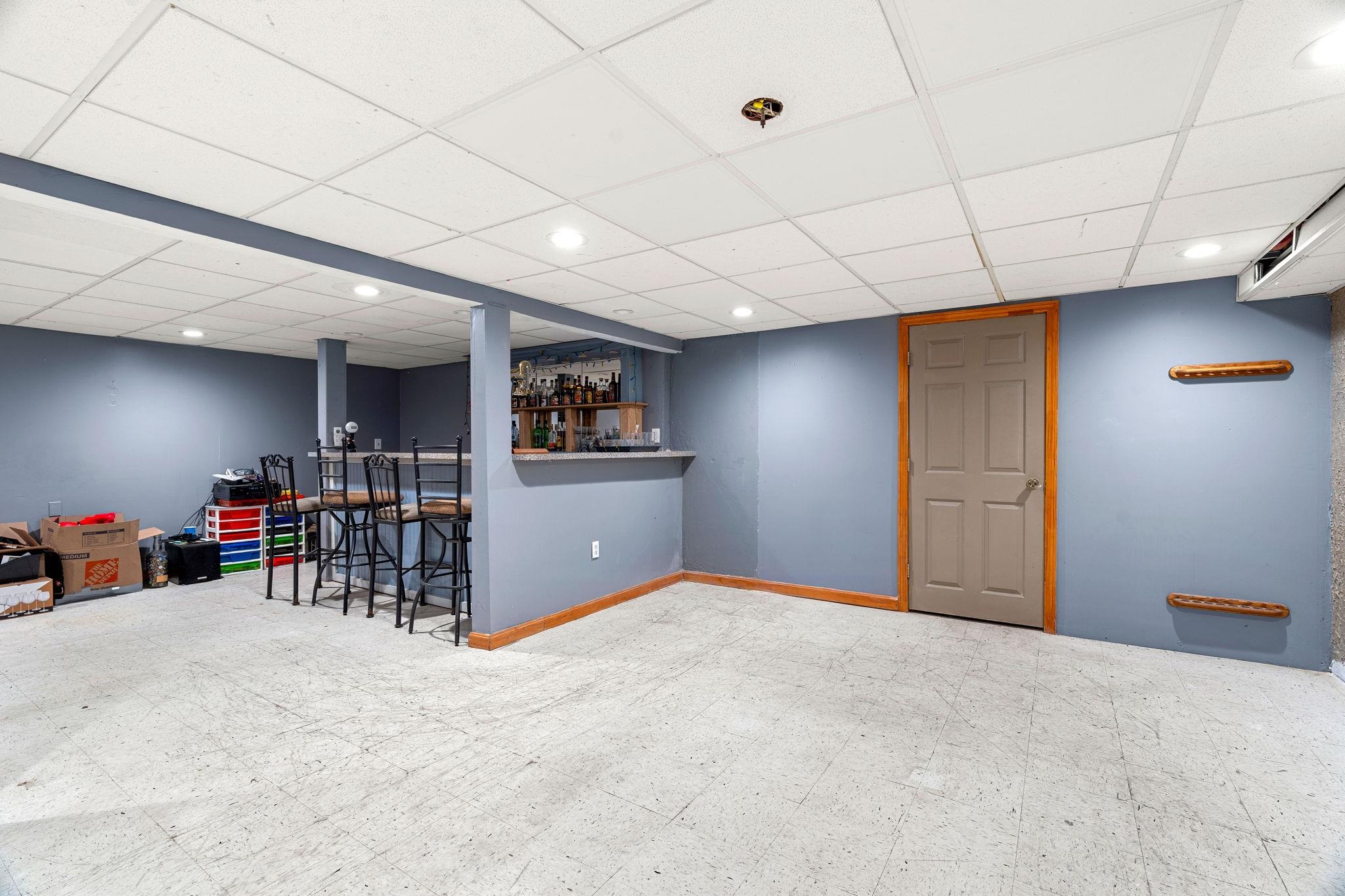 18 Lorri Road Derry, NH 03038 - Photo 35 of 37