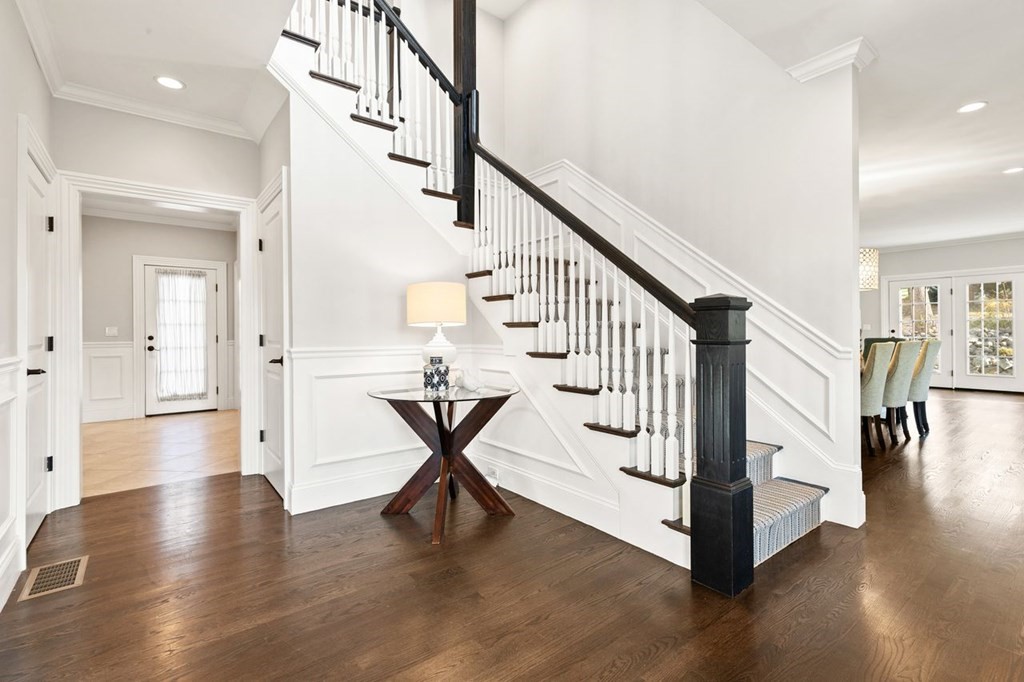 10 Philip Road Lexington, MA 02421 - Photo 3 of 30