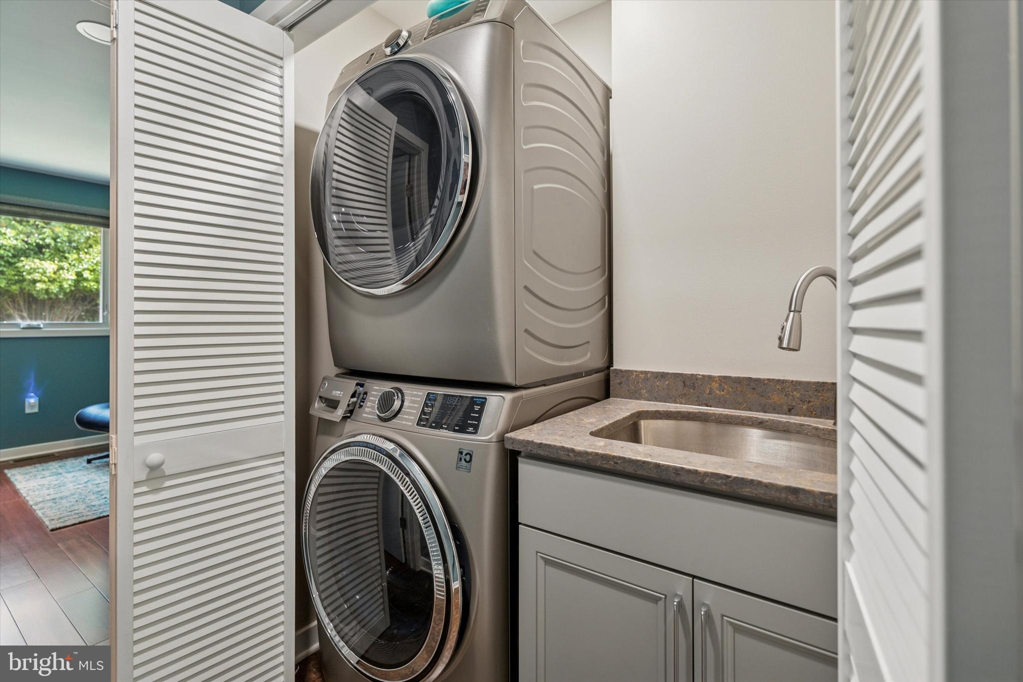 1641 Chattin Road Glenside, PA 19038 - Photo 35 of 48 a utility room with dryer and washer