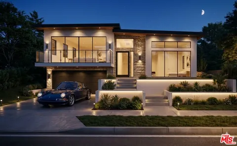 $2,100,000 | 18421 Coastline Drive, Malibu, CA 90265