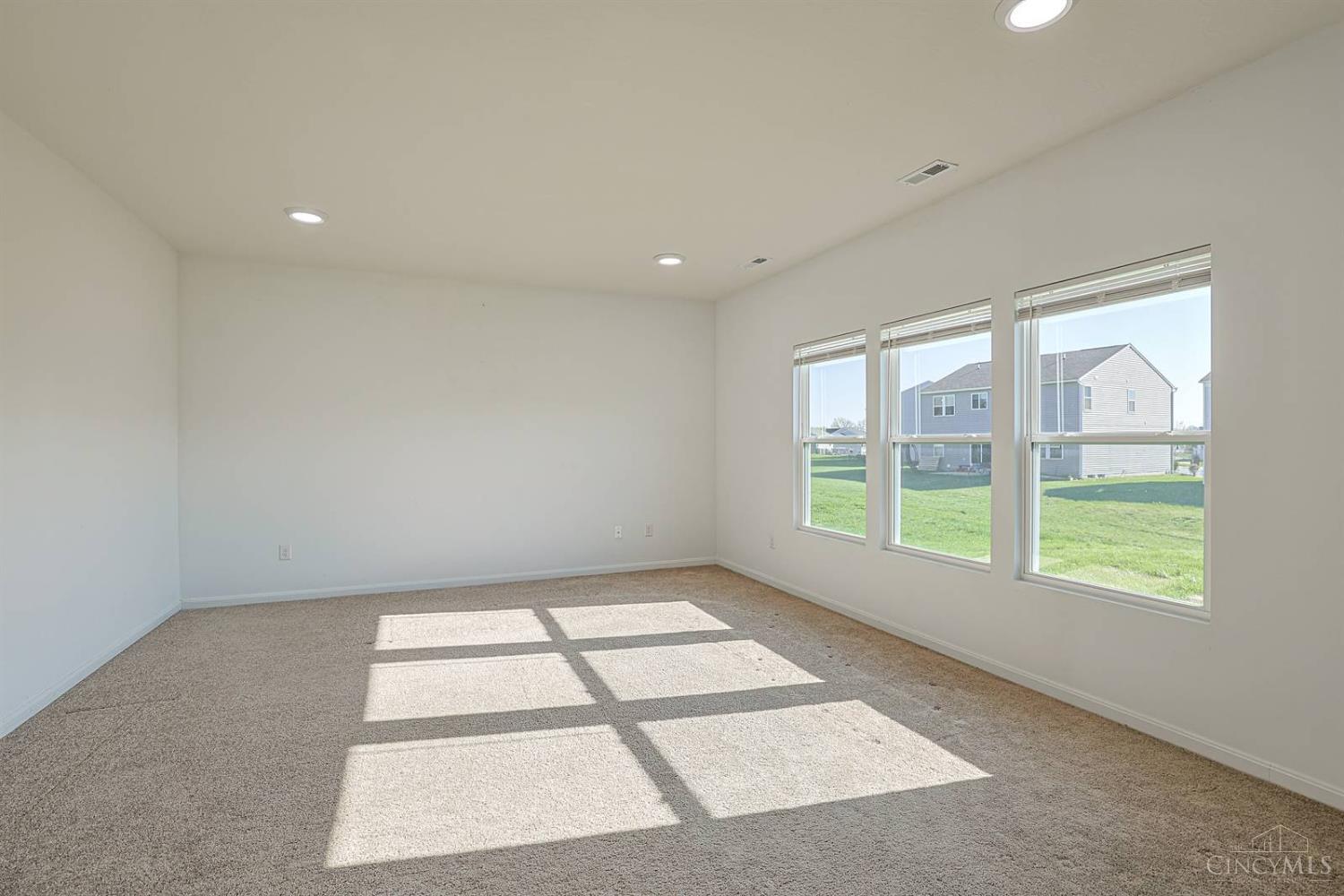 1265 Soaring Way Maineville, OH 45039 - Photo 12 of 37