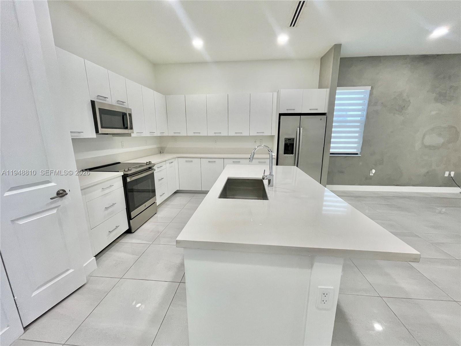 17324 Southwest 41st Street Miramar, FL 33029 - Photo 21 of 32