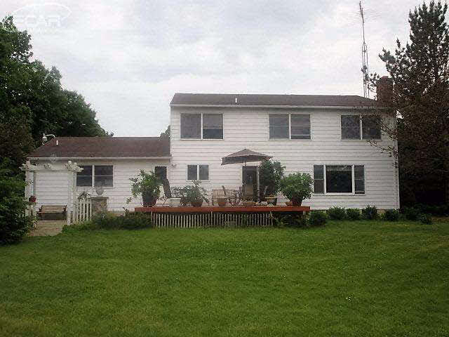 8282 Reid Road Swartz Creek, MI 48473 - Photo 3 of 32 21170949-2.JPG