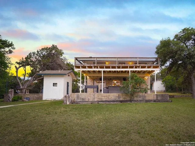 $450,000 | 550 County Road 262, Mico, TX 78056