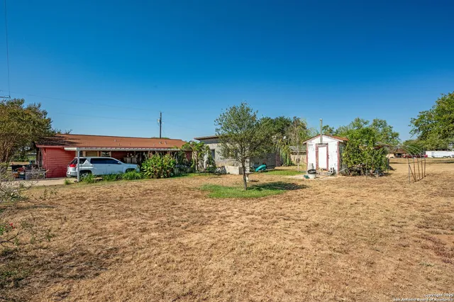$225,000 | 300 North Wright Street, Poth, TX 78147